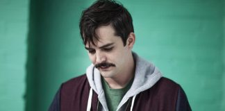 Bayonne faz mágica com seus loops no eufórico single “Fallss”