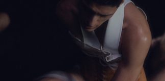 Arca apresenta a faixa “Anoche” com videoclipe amedrontador e sensual