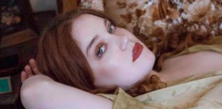 Anna Wise chama os amigos e grava o videoclipe caseiro de “Free From The Normal”