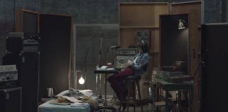 Charlotte Gainsbourg dirige e lança o videoclipe do single “Rest”