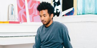 Toro Y Moi lança videoclipes de “Pavement” e “Windows” gravados com celular