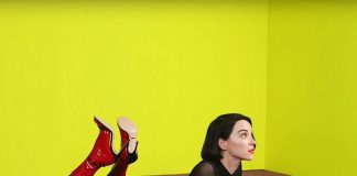 St. Vincent mostra o single “Pills” com Cara Delevingne, Jenny Lewis e Kamasi Washington