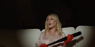Emily Haines & the Soft Skeleton encontra seu alter ego no clipe de “Legend Of The Wild Horse”