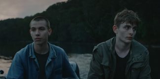 Liars mostra videoclipe sombrio e macabro de “Staring At Zero”