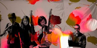 The Breeders marca seu retorno oficial com o single “Wait in the Car”