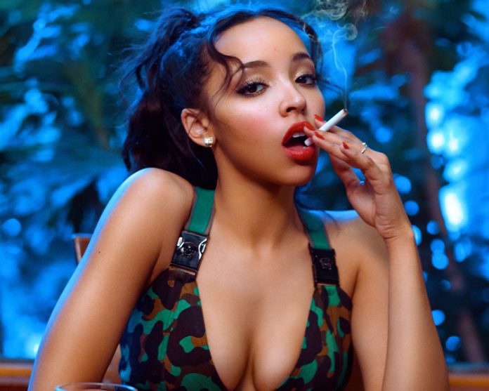 blackbear recruta Tinashe para o single "Up In This" do álbu