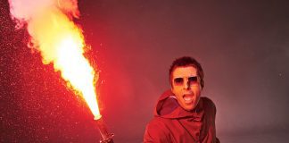 Liam Gallagher mostra videoclipe de “Come Back To Me” em bar histórico para o Oasis