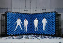 OK Go se supera, com mais de 500 impressoras em cena, no videoclipe de “Obsession”