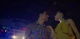 The National explora dança e delicadeza no videoclipe de “Dark Side of the Gym”