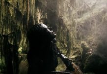 Xenoula vem de outro mundo desvendar os mistérios da Terra no clipe de “Chief Of Tin”