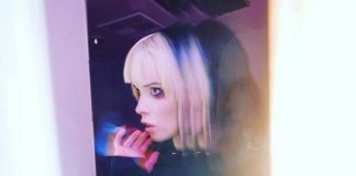 Alice Glass lança videoclipe caótico de “Forgiveness”