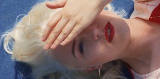 Django Django lança clipe de “Surface to Air” estrelado por Rebecca Taylor do Slow Club