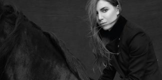 Lykke Li lança versão oficial para cover de “Unchained Melody”, clássico do The Righteous Brothers