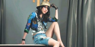 Bat for Lashes e Dominik Scherrer lançam a faixa “Aigra” para trilha sonora da série ‘Requiem’