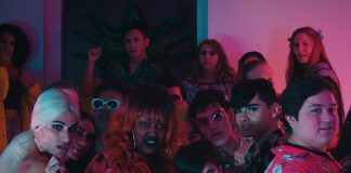 CupcakKe promove uma festa entre amigos no videoclipe de “Fullest”