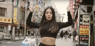 O Rhye e suas garotas ao redor do mundo no videoclipe de “Count to Five”