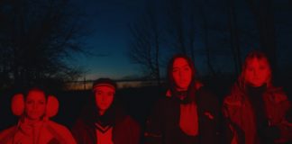 Hinds encontra diversão no frio no videoclipe de “The Club”