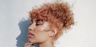 RAYE lança videoclipe de “Cigarette” com Mabel e Stefflon Don