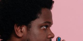 Shamir lança o álbum surpresa ‘Resolution’ e o EP ‘Room’