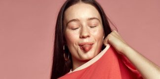 Sigrid lança a pueril “Raw” e evidencia ser um dos nomes do pop para ficar de olho