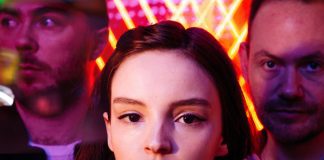 CHVRCHES está no meio de uma rebelião e anuncia o fim do mundo no clipe de “Miracle”