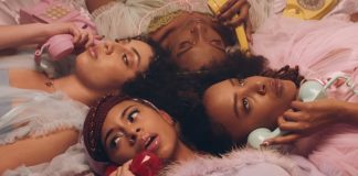 Ravyn Lenae num joguinho de sedução e ciúmes no videoclipe de “4 Leaf Clover”