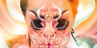 Björk faz sua primeira aparição na TV em oito anos com “Courtship”, “Blissing Me”, “The Gate” e “Archor Song”
