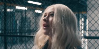 Christina Aguilera lança videoclipe empoderador para “Fall In Line”, sua parceria com Demi Lovato