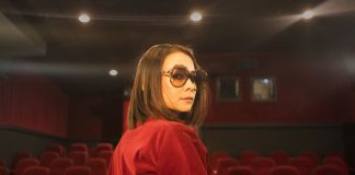 Mitski anuncia o álbum ‘Be The Cowboy’ com o catártico videoclipe de “Geyser”