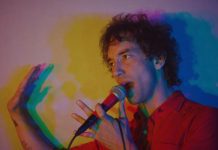 Albert Hammond Jr. lança o colorido e frenético videoclipe de “Far Away Truths”