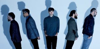 Death Cab for Cutie vem com sample de Yoko Ono e lança a inédita “Gold Rush”