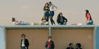 The Kooks reforça o poder da fraternidade no empoderado videoclipe de “All the Time”
