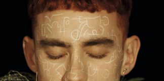 Years & Years resgata suas origens pop em “All For You” do álbum ‘Palo Santo’