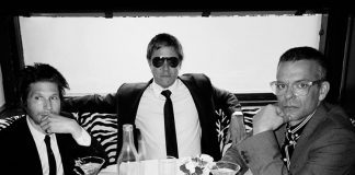 Interpol canta um romance clandestino na intensa “Number 10”