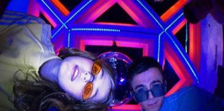 Clairo e SG Lewis relembram o auge da MTV no nostálgico clipe de “Better”