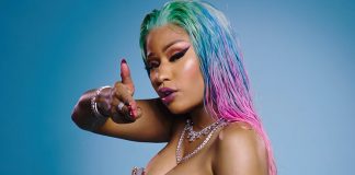 Nicki Minaj contracena com fantoches no videoclipe de “Barbie Dreams”