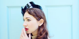 Regina Spektor lança a inédita “Birdsong” para a série ‘The Romanoffs’