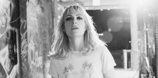 Metric canta e supera suas desilusões no videoclipe de “Risk”