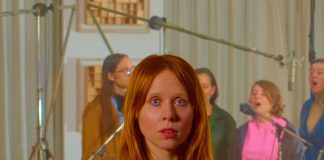 Holly Herndon mostra a enigmática “Frontier” do álbum ‘PROTO’