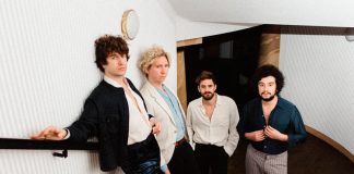 The Kooks volta com a faixa inédita “Got Your Number”
