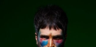 THE S.L.P., de Sergio Pizzorno do Kasabian, mostra o single “Favourites”