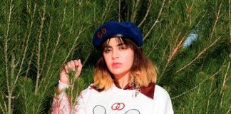 Charli XCX confirma que novo disco está pronto e mostra parceria “2099” com Troye Sivan