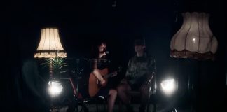 Feist canta “Baby Be Simple” para apenas um fã