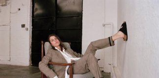 Marika Hackman lança a faixa “The One” do álbum ‘Any Human Friend’