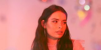 Liv Dawson mostra cover da clássica balada “Don’t Dream It’s Over” do Crowded House