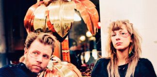 Niki & The Dove mostra nova versão de “Sister Brother Mother Father” e já trabalha em novo disco