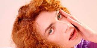 SOPHIE libera os álbuns de remixes de ‘Oil of Every Pearl’s Un-insides’ para audição