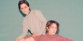 Tegan and Sara anuncia o álbum ‘Hey, I’m Just Like You’ com regravações de músicas inéditas e antigas
