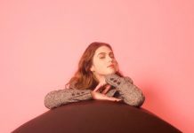 5 discos para ouvir hoje: Clairo, Fever Ray, Mabel e mais