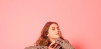 5 discos para ouvir hoje: Clairo, Fever Ray, Mabel e mais